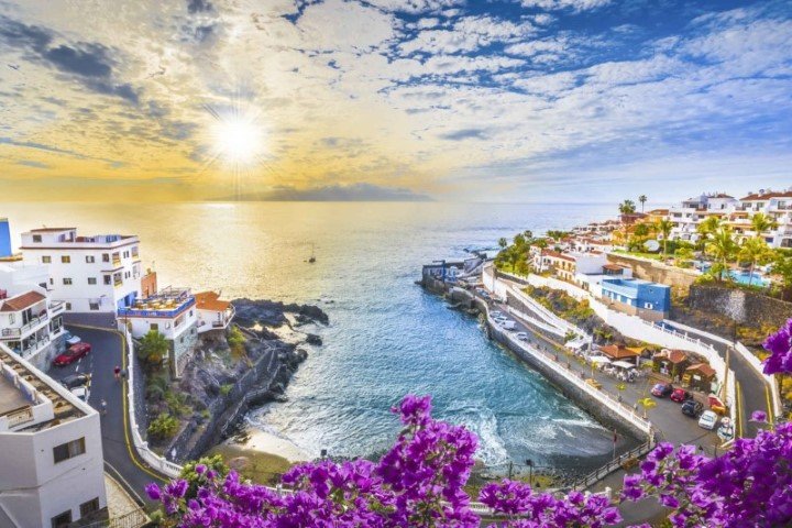 destination image